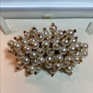 Vintage Pearl and Gold Hair Clip